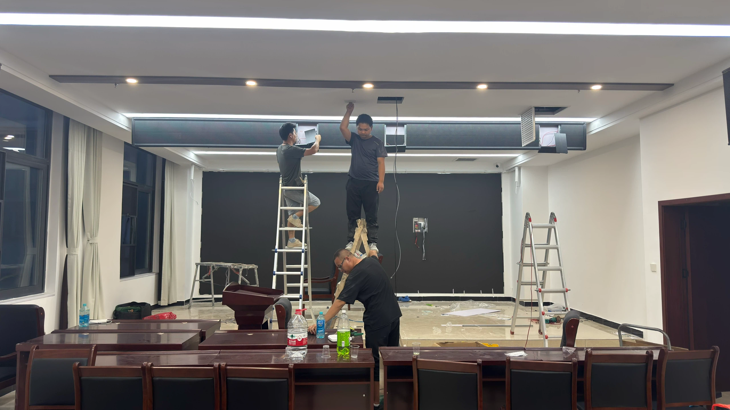 平桥区社会治理指挥中心P1.86 LED大屏 - 模组安装 - 嘉欣电子实拍