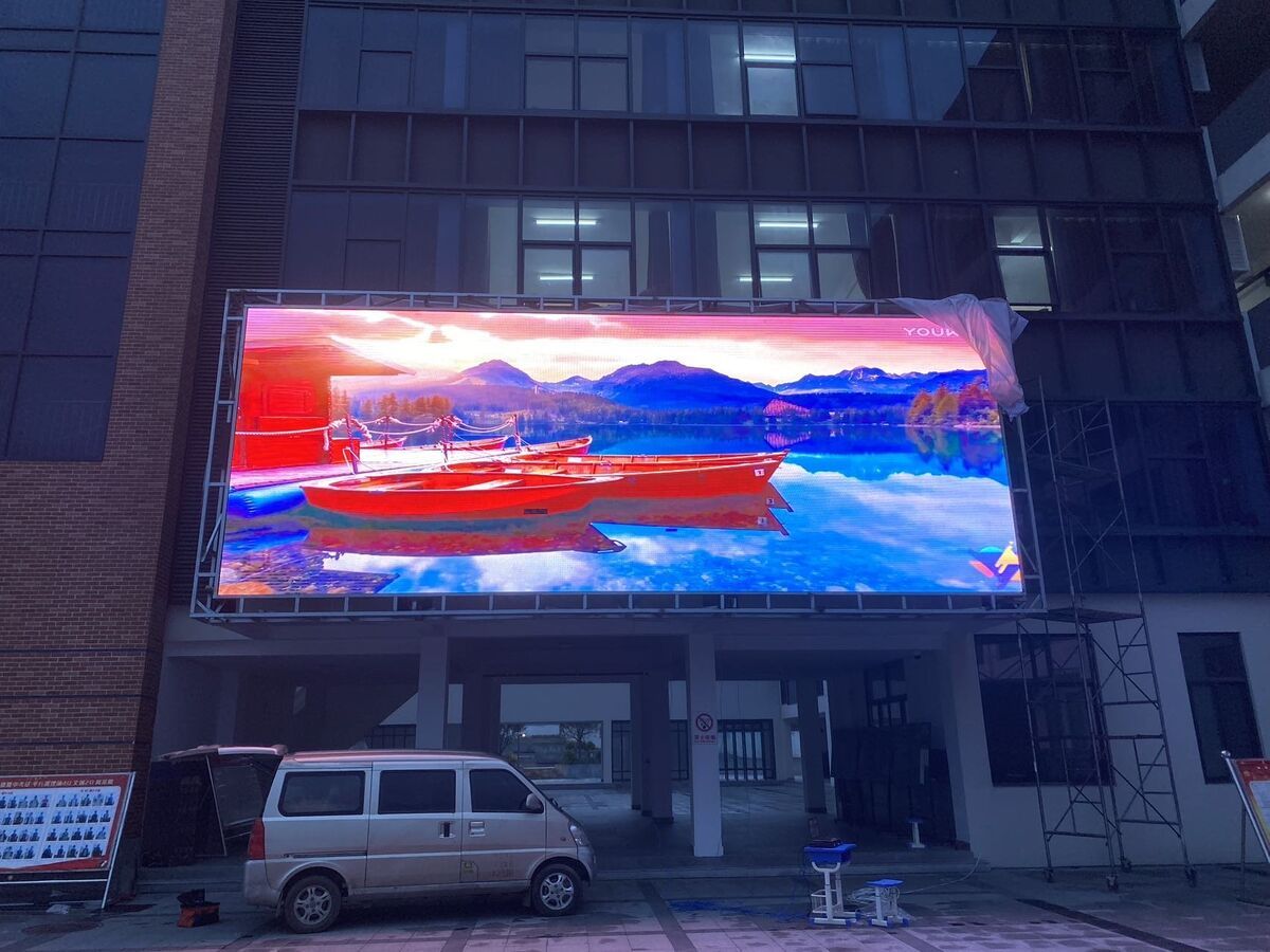 信阳市实验高中贤岭校区P5户外全彩LED屏 - 背面走线 - 嘉欣电子实拍
