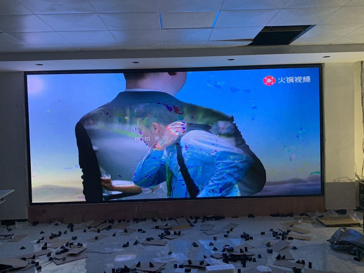 息县中国人寿保险2.5室内LED显示屏 - 模组安装 - 嘉欣电子实拍